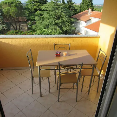 Apartman Vita 1 *